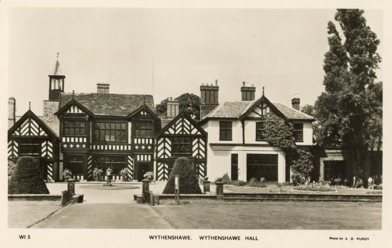 Black & white photo of a victorian era house